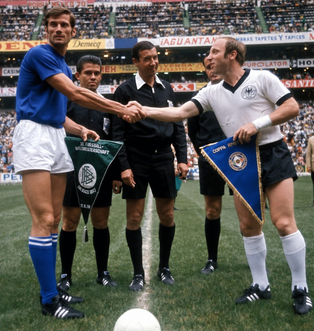Saludo de capitanes en el Mundial de México 1970